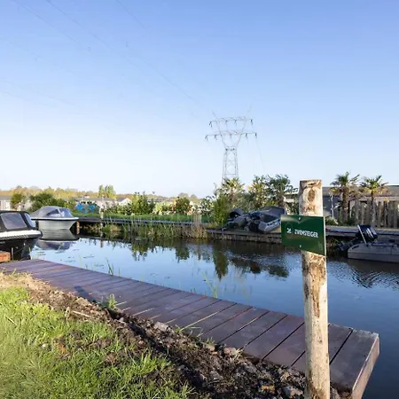 Tiny House By The Water In - Tuin Keet - 25 Casa de Férias *